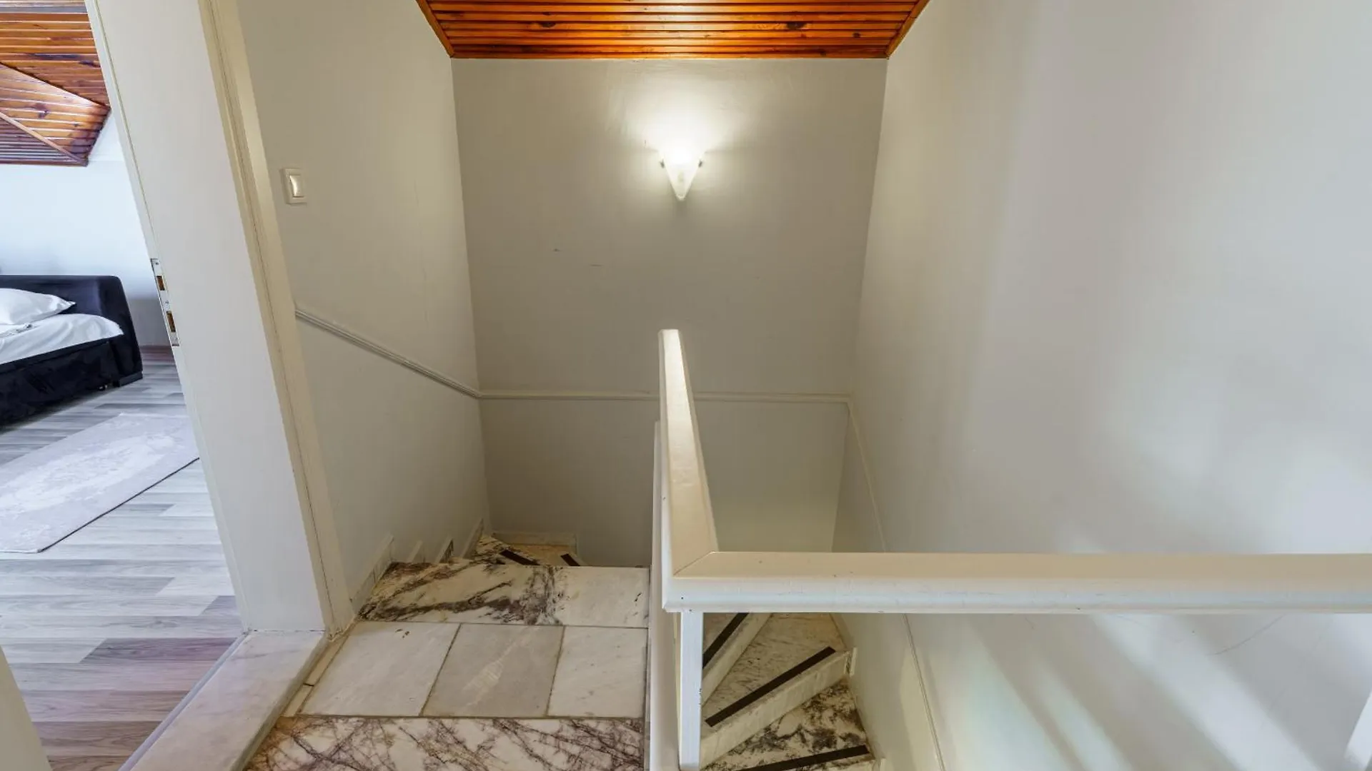 Ferienhaus Semi Detached Villa In Complex With Shared Semi Olympic Swimming Pool In Kusadası Türkei