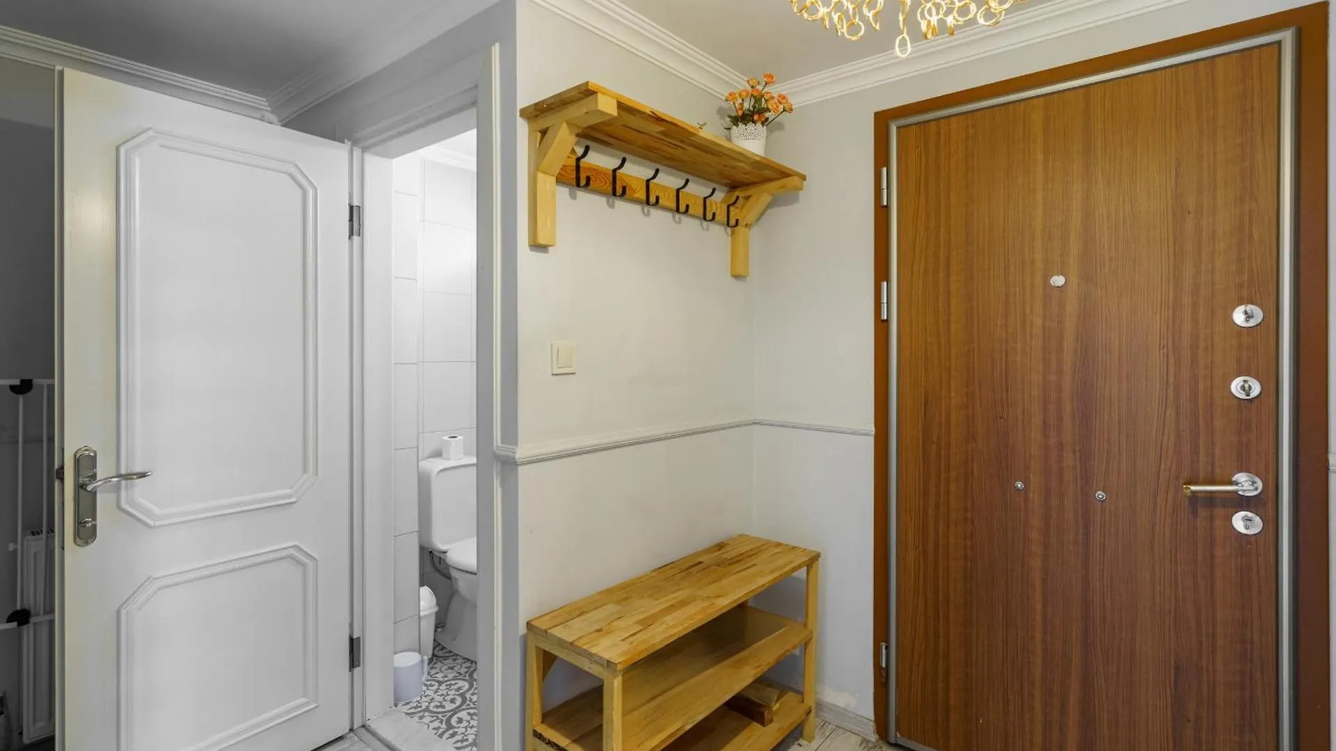 Semi Detached Villa In Complex With Shared Semi Olympic Swimming Pool In Kusadası Ferienhaus