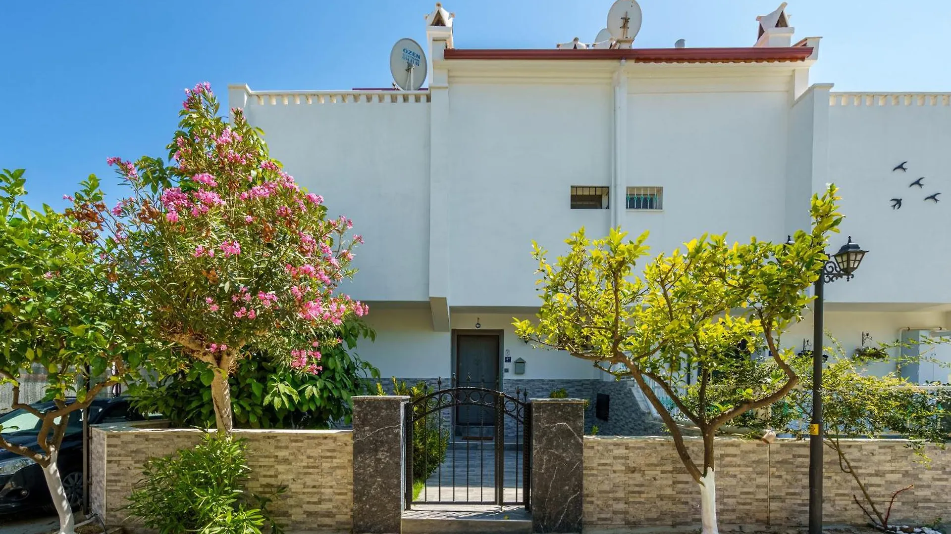 Ferienhaus Semi Detached Villa In Complex With Shared Semi Olympic Swimming Pool In Kusadası
